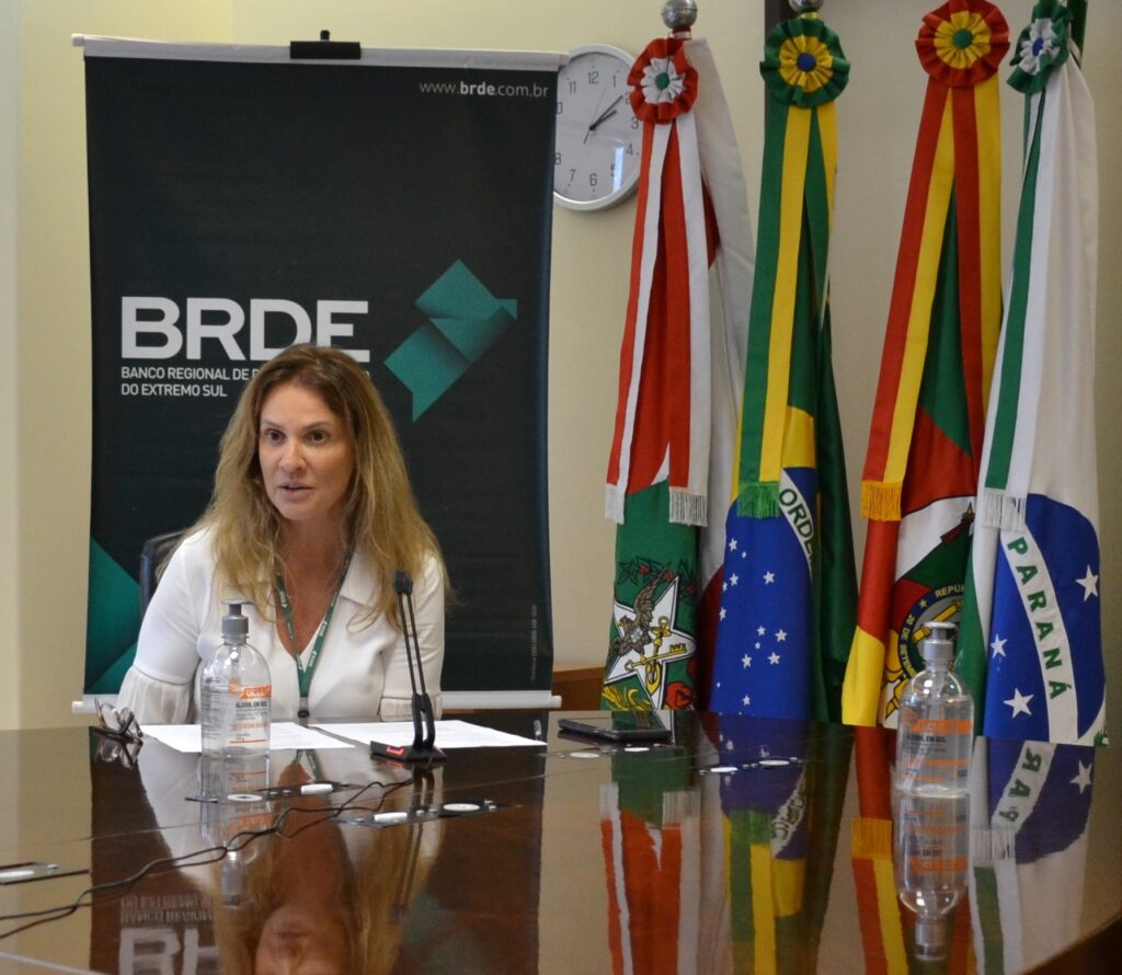 O setor privado precisa ter ambição e querer arriscar mais, sugere Leany Lemos