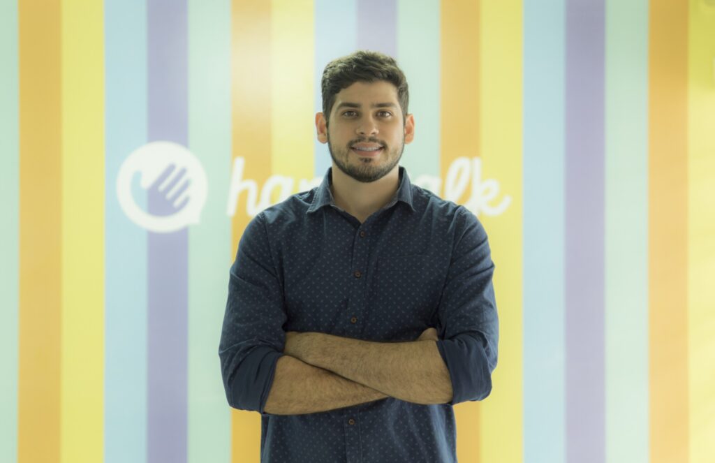 Hand Talk aproxima surdos e ouvintes por meio da Inteligência Artificial