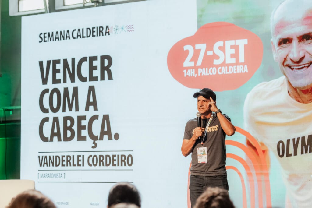 Vanderlei Cordeiro fecha Semana Caldeira