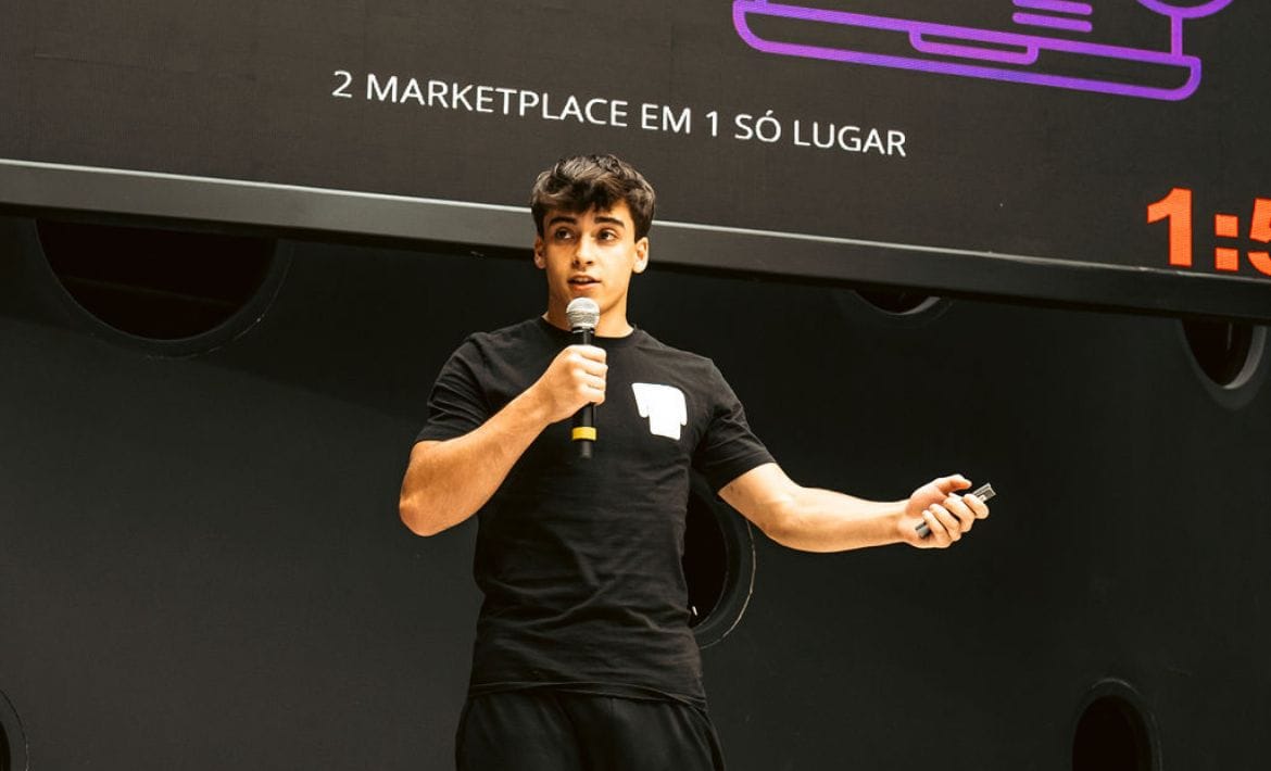 João Straatmann Castro Job, estudante do Monteiro Lobato